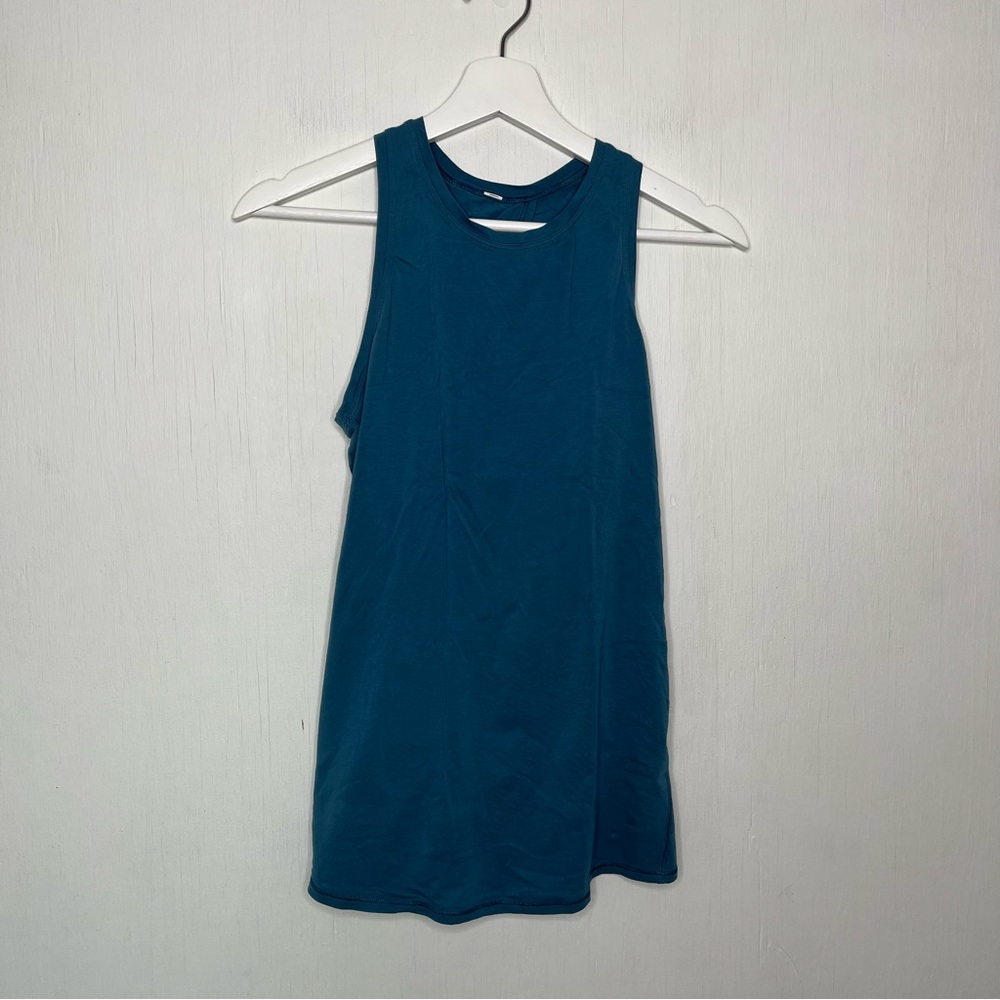 Lululemon All Tied Up Tank in Heathered Alberta Lake